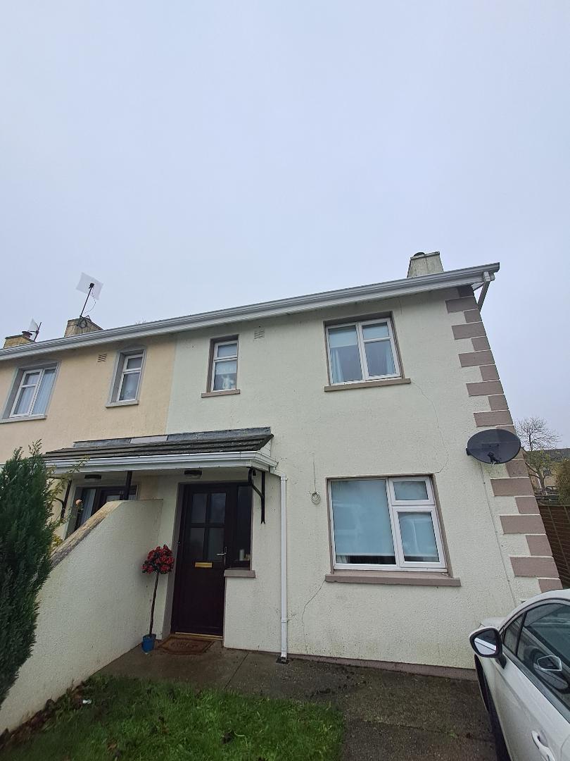 Before and after exterior cleaning Kildare: semi-detached gutters cleared, after